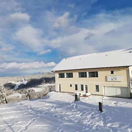 Gaestehaus Hebalm, Family & Friends Auf 900 M2 Wohnflaeche Erleben, Alleinnutzung Moeglich Pack Buitenkant foto