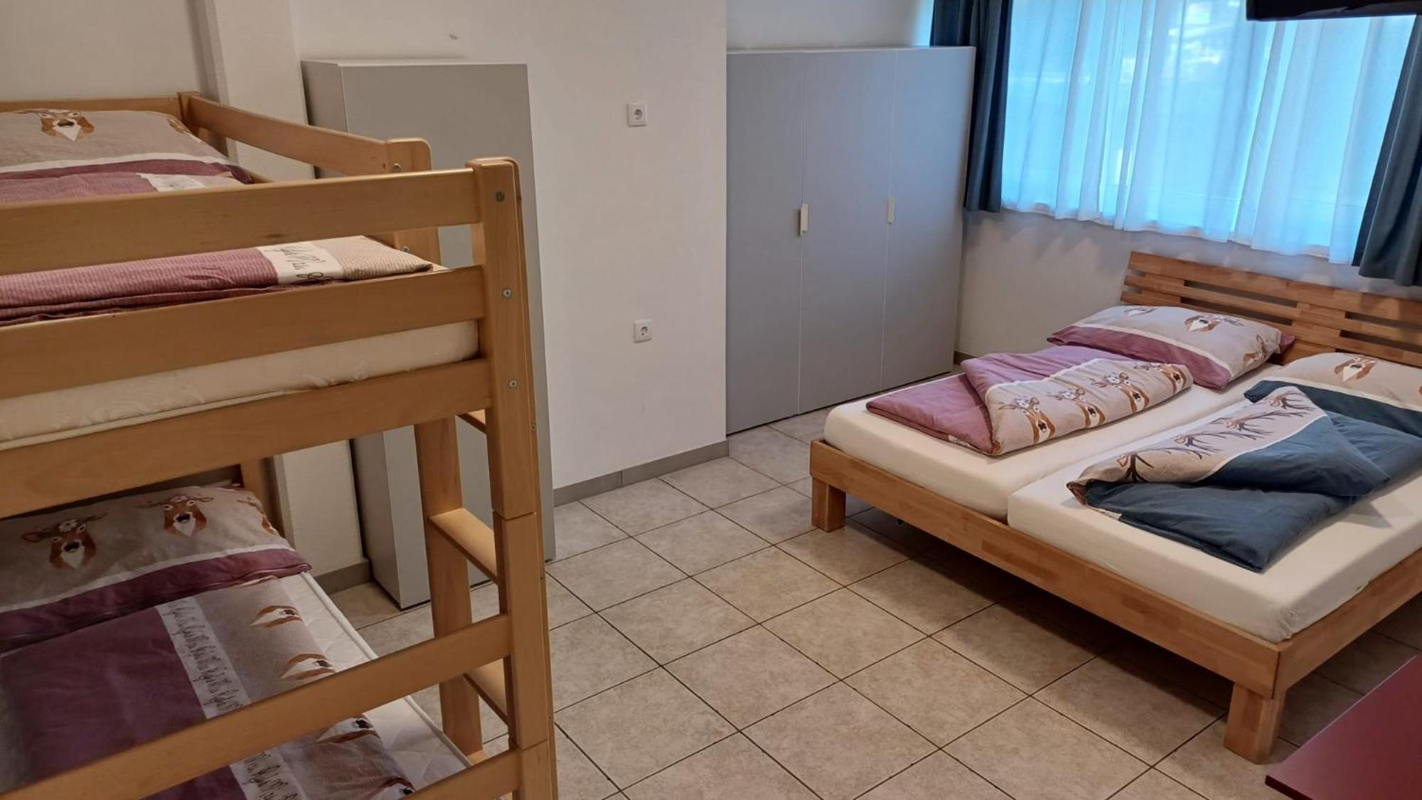 Gaestehaus Hebalm, Family & Friends Auf 900 M2 Wohnflaeche Erleben, Alleinnutzung Moeglich Pack Buitenkant foto